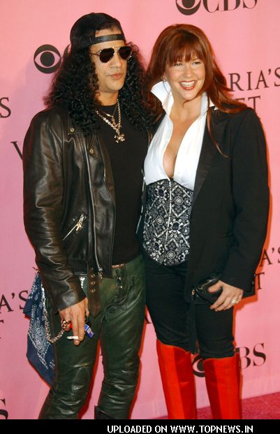 Slash with wife at 2007 Victoria's Secret Fashion Show
